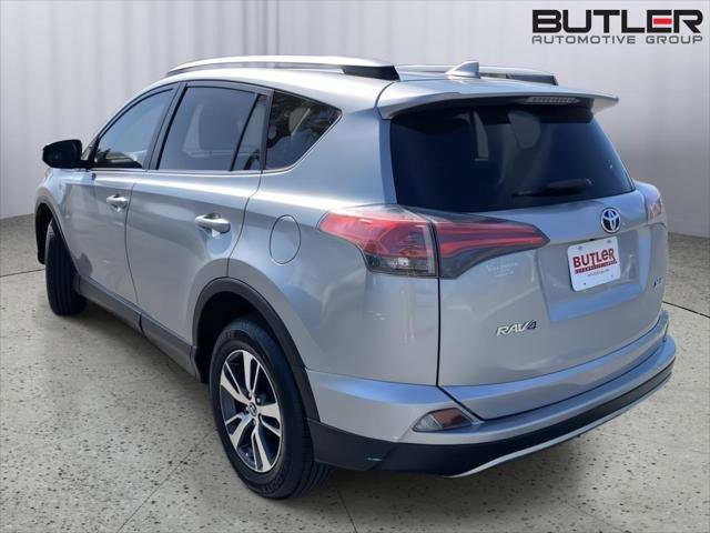 Certified 2018 Toyota RAV4 XLE FWD image 3