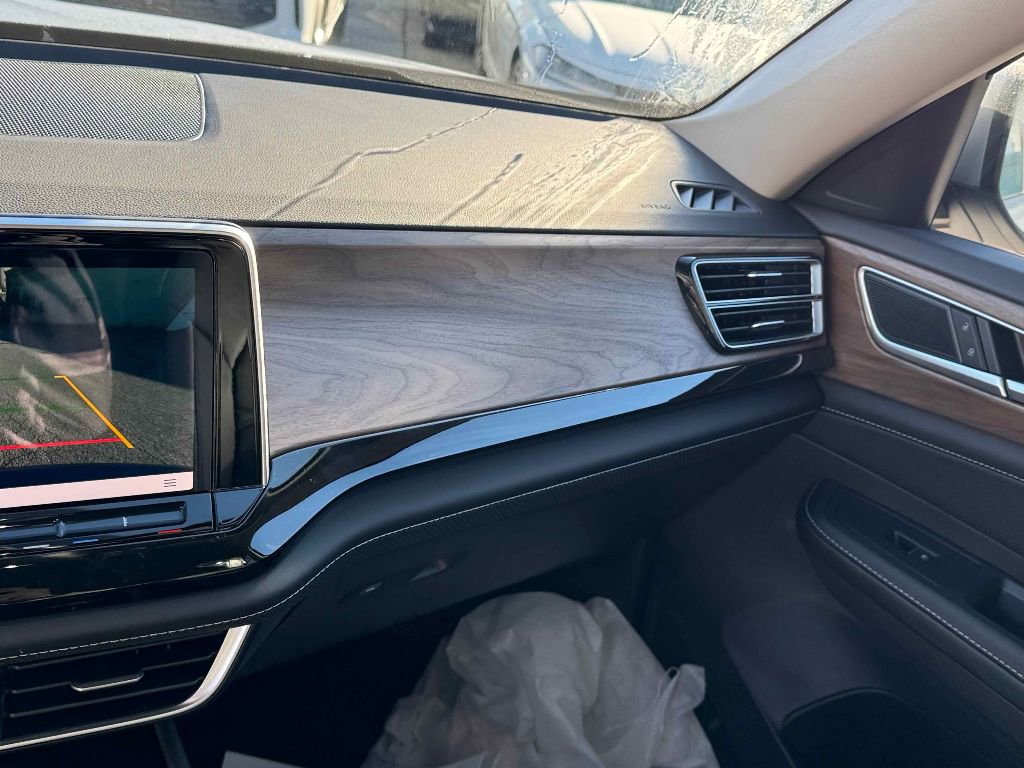 New 2026 Volkswagen Atlas SE image 18