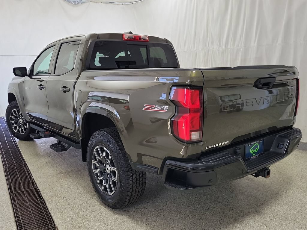 Used 2024 Chevrolet Colorado Z71 w/ Advanced Trailering Package AWD/4WD image 8