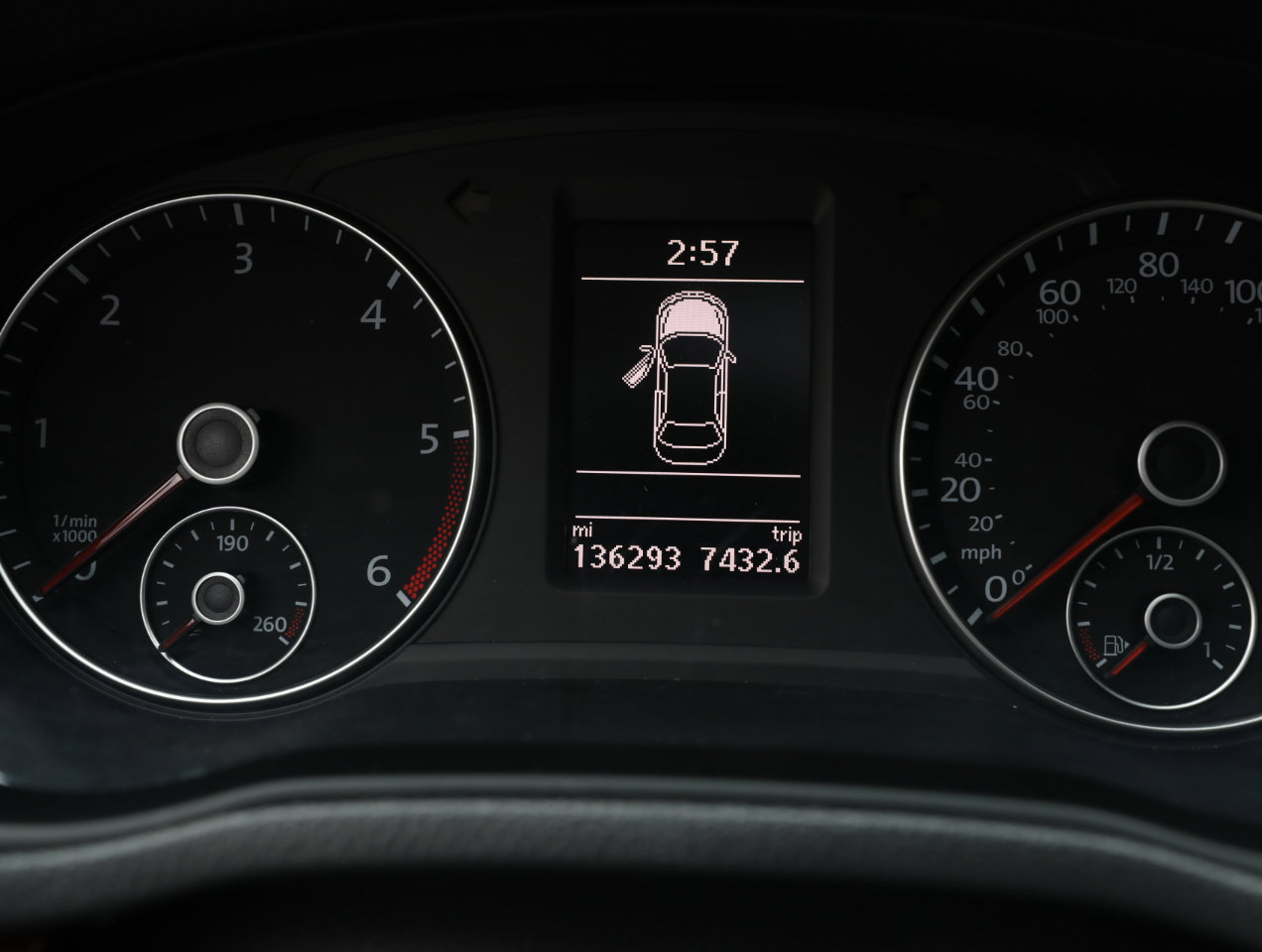 Used 2013 Volkswagen Passat TDI SEL Premium image 26