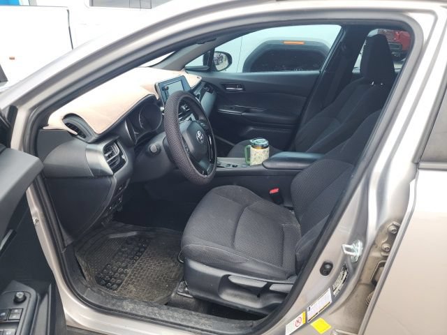 Used 2018 Toyota C-HR XLE FWD image 12