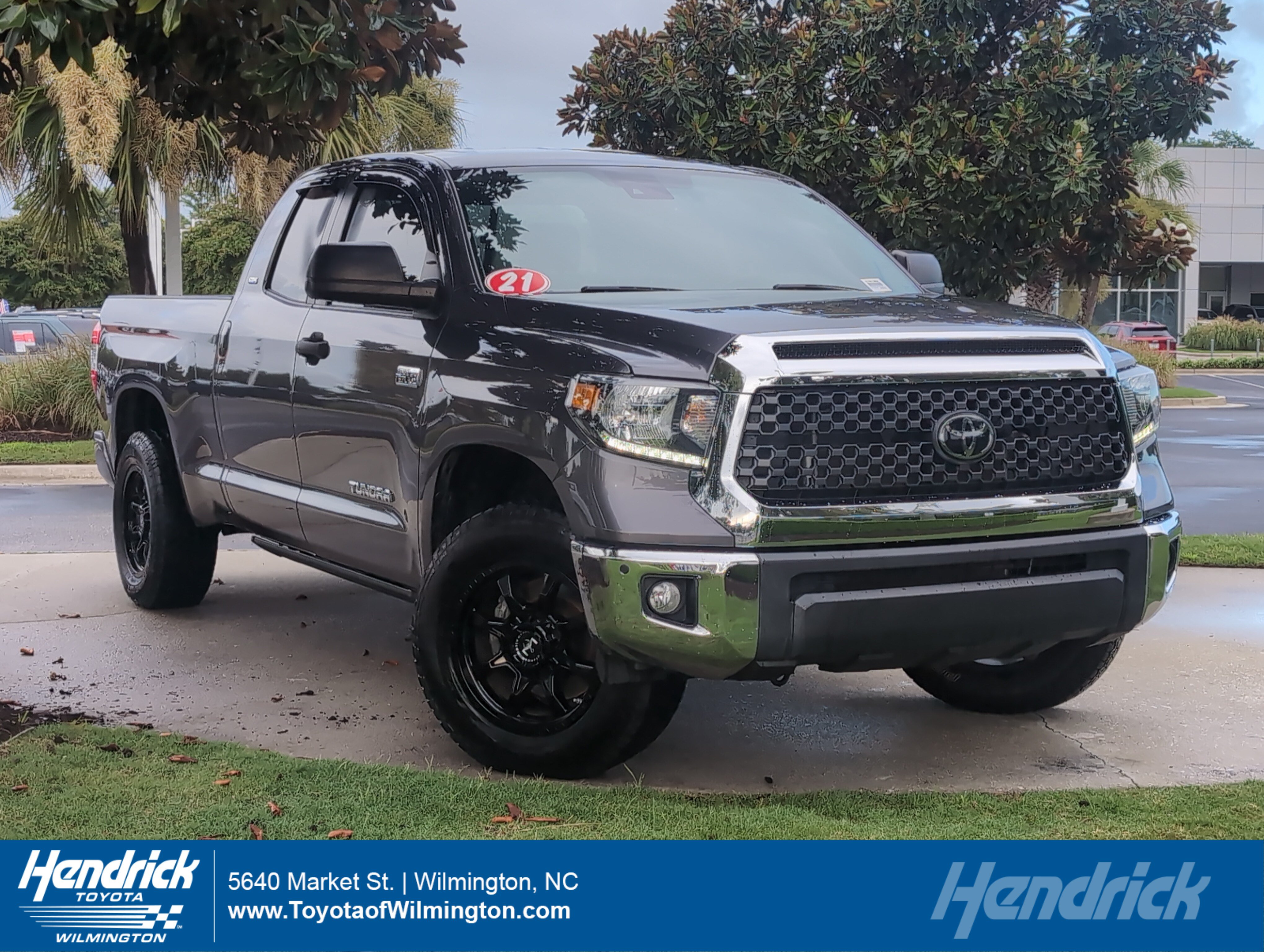 Certified 2021 Toyota Tundra SR5 RWD image 1