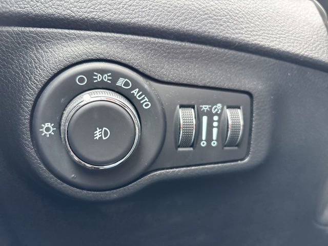 Used 2021 Jeep Compass Latitude image 15