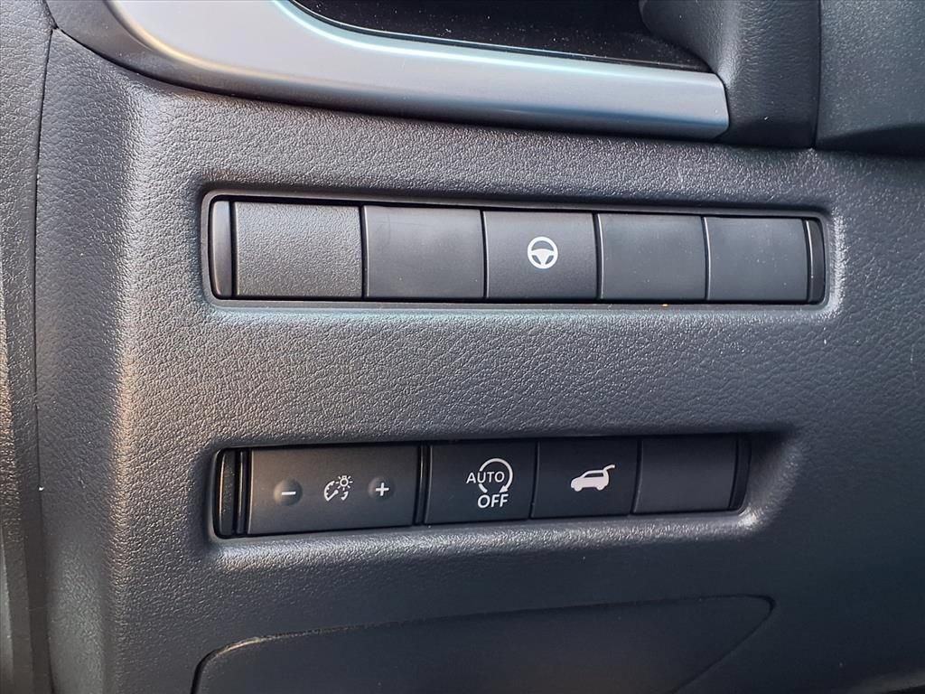 Used 2023 Nissan Rogue SL w/ SL Premium Package FWD image 25