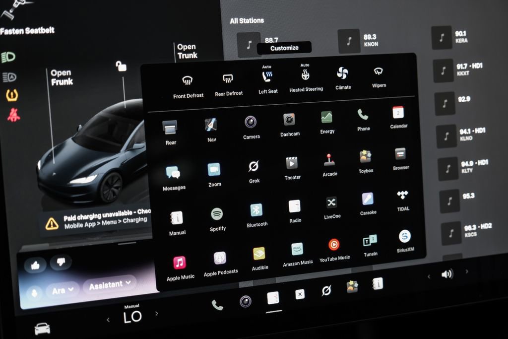 Used 2025 Tesla Model 3 Long Range image 30