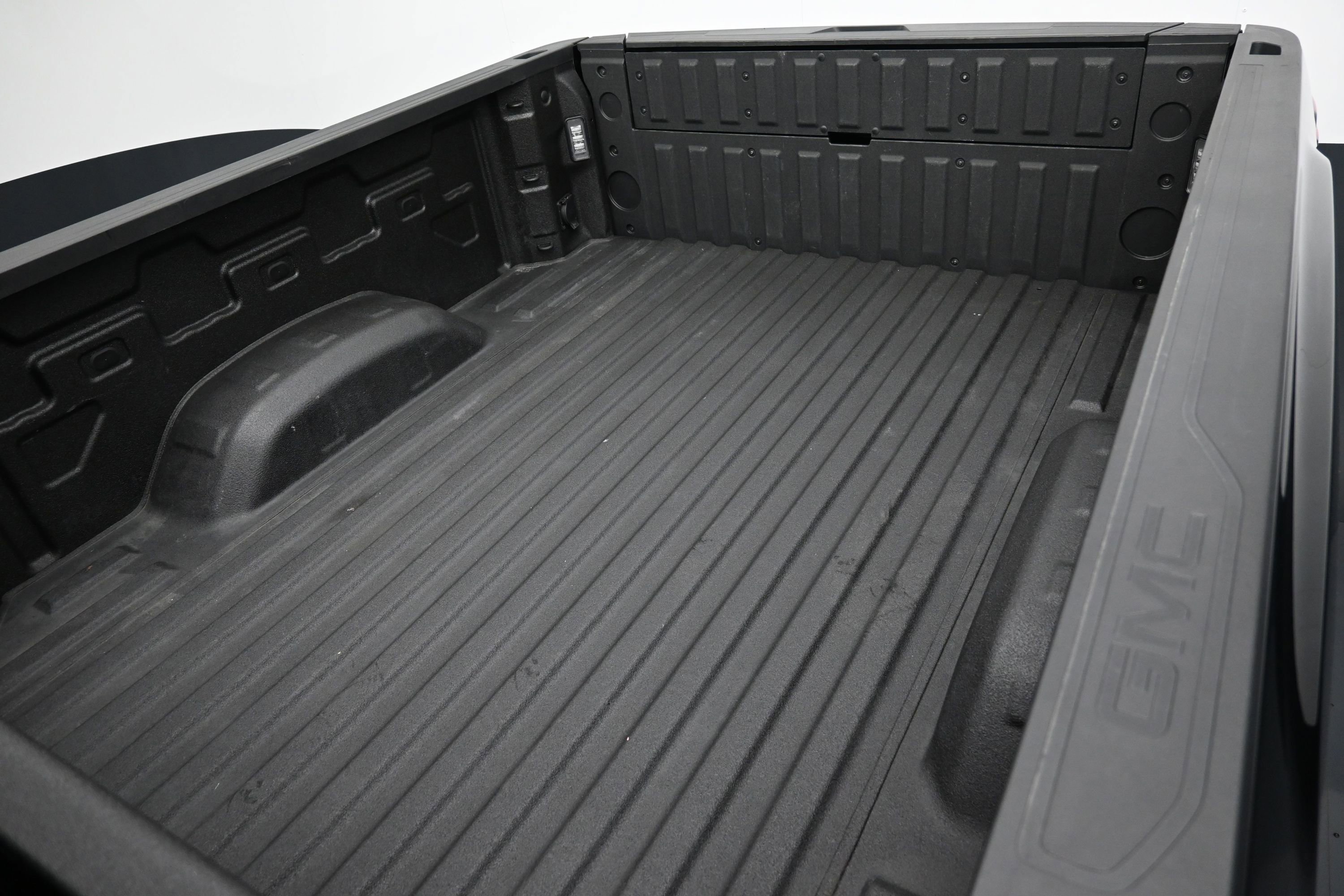 Used 2024 GMC Sierra 2500 Denali Ultimate AWD/4WD image 44