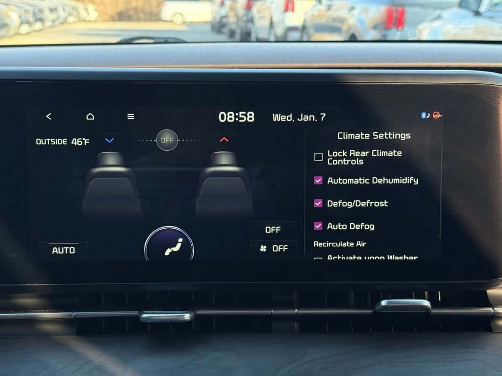 Certified 2023 Kia Carnival SX image 30