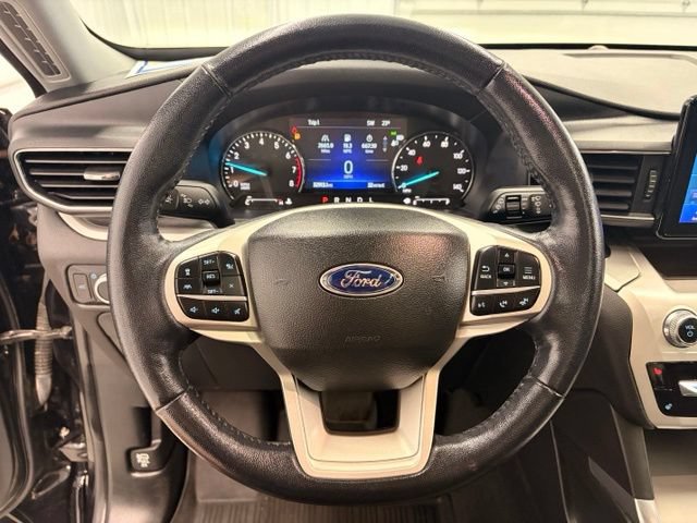 Used 2022 Ford Explorer XLT AWD/4WD image 17