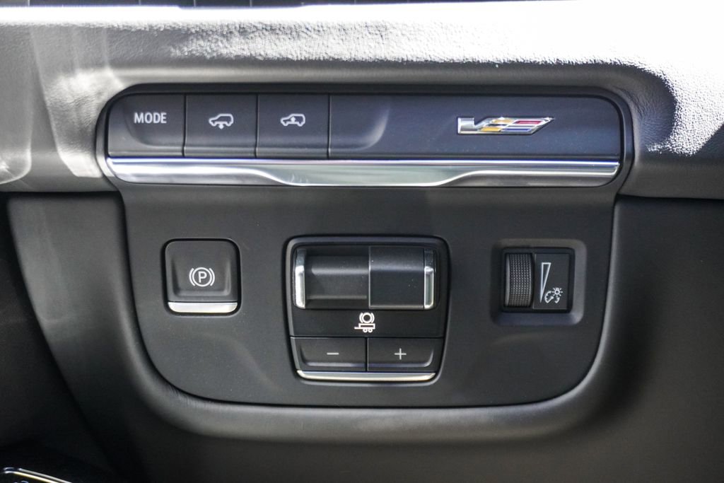 Used 2025 Cadillac Escalade V image 29