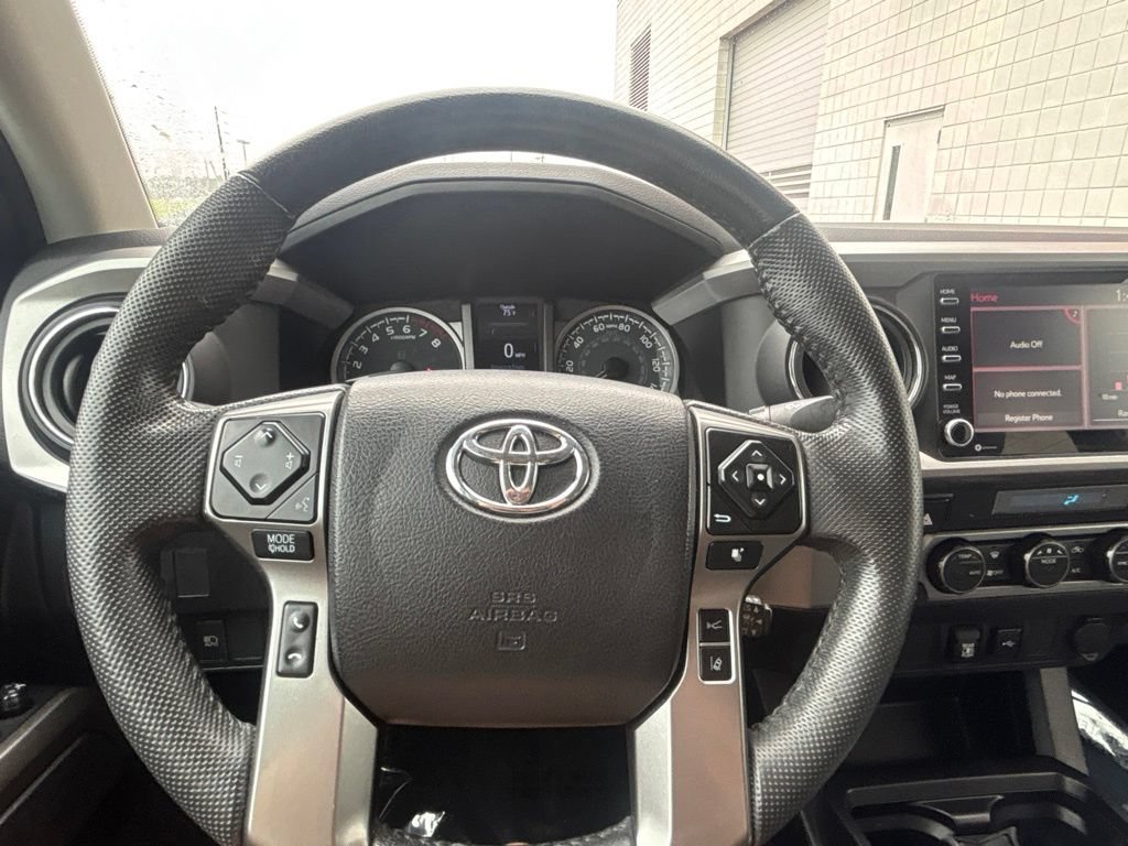 Used 2021 Toyota Tacoma SR5 RWD image 18
