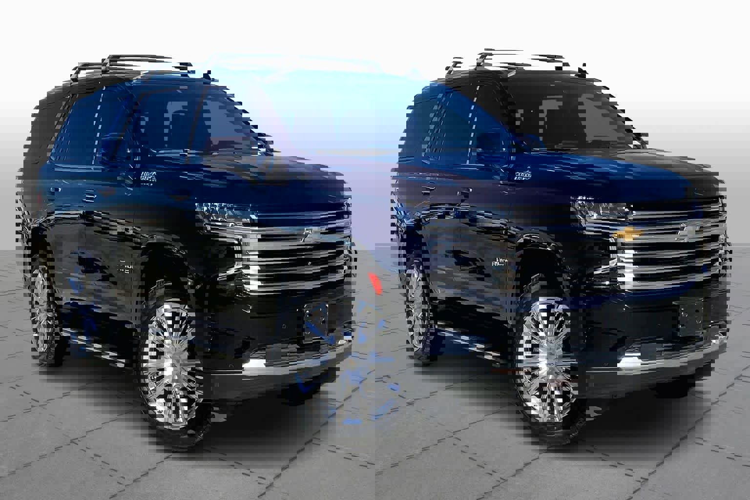 Used 2022 Chevrolet Tahoe High Country w/ Max Trailering Package AWD/4WD image 3