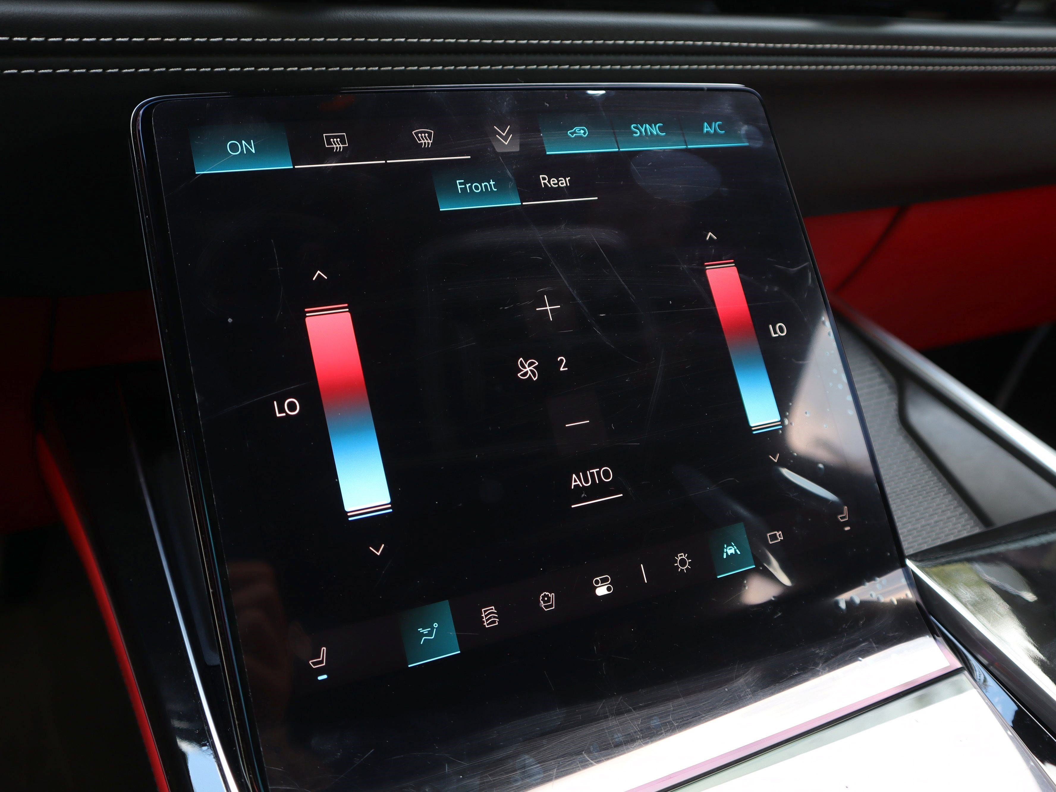Used 2025 Cadillac Escalade Sport Platinum image 14