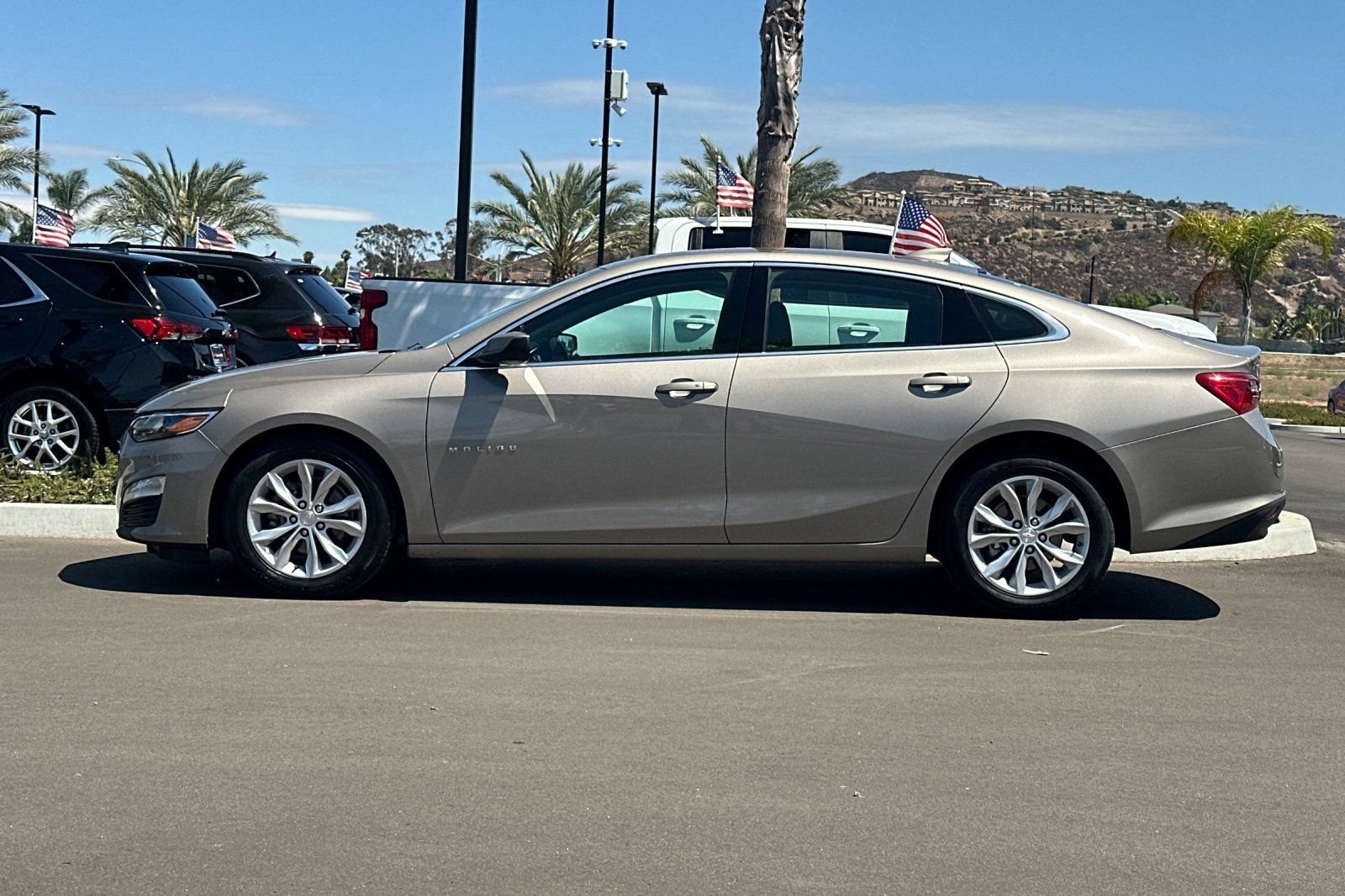 Used 2023 Chevrolet Malibu LT FWD image 7