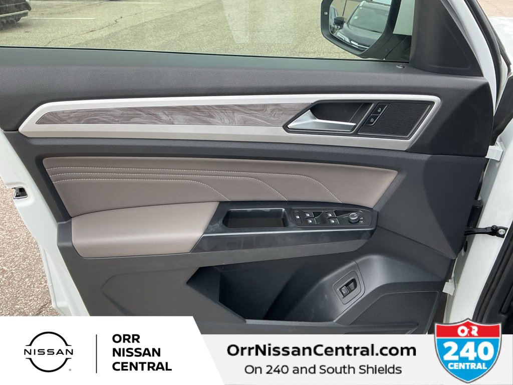 Used 2021 Volkswagen Atlas Cross Sport SE image 16