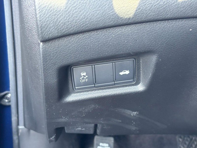 Used 2018 INFINITI Q50 Sport image 17