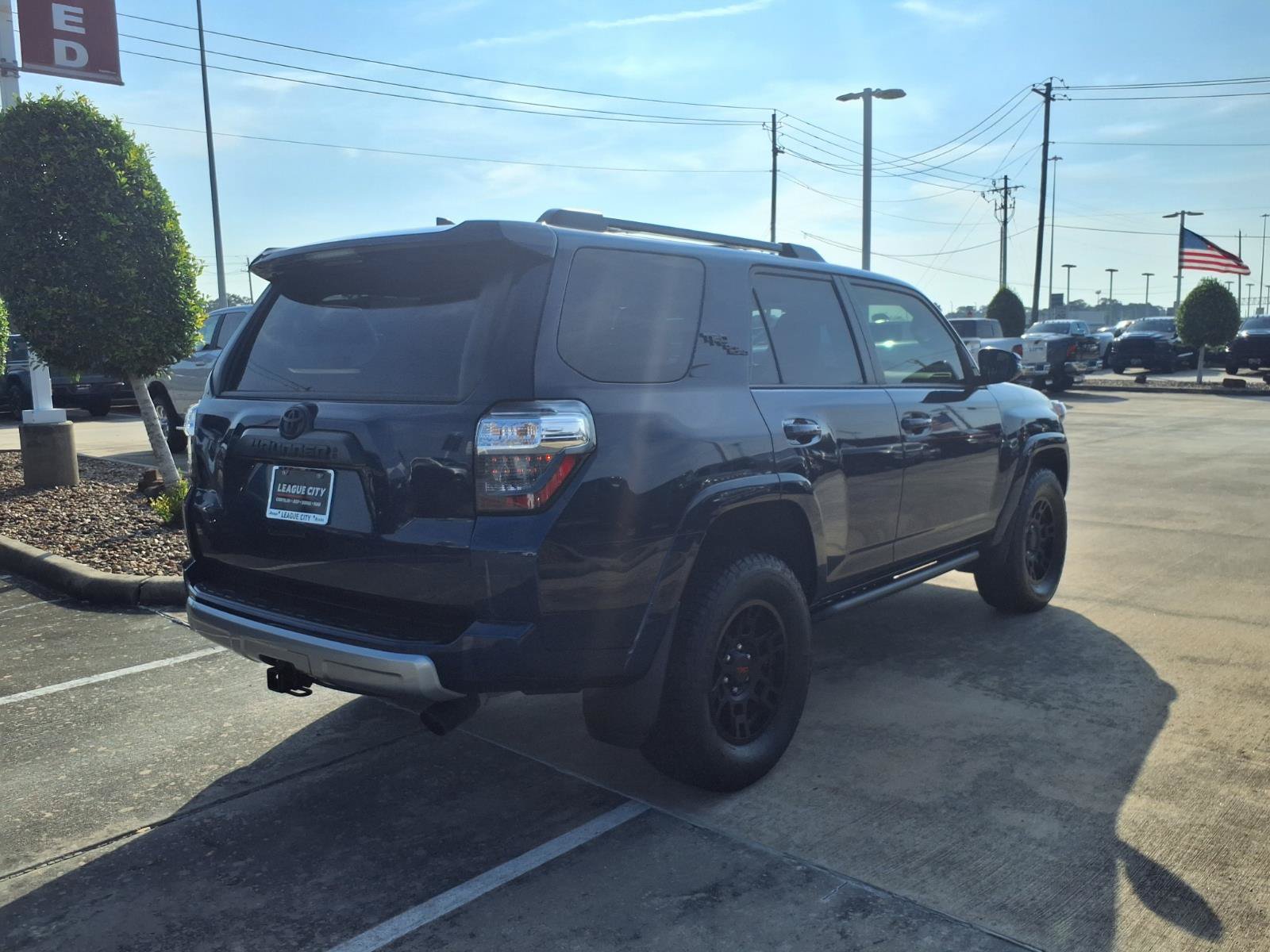 Used 2024 Toyota 4Runner TRD Off-Road Premium w/ Moonroof Package AWD/4WD image 2