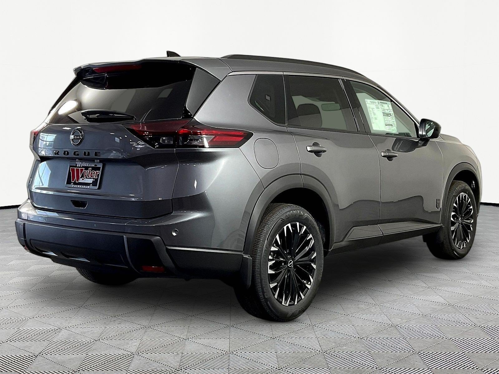 New 2026 Nissan Rogue Dark Armor FWD image 7