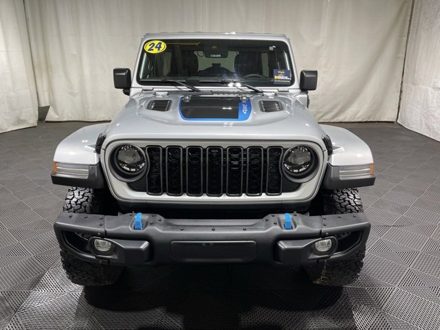 Used 2024 Jeep Wrangler Unlimited Rubicon 4xe image 2