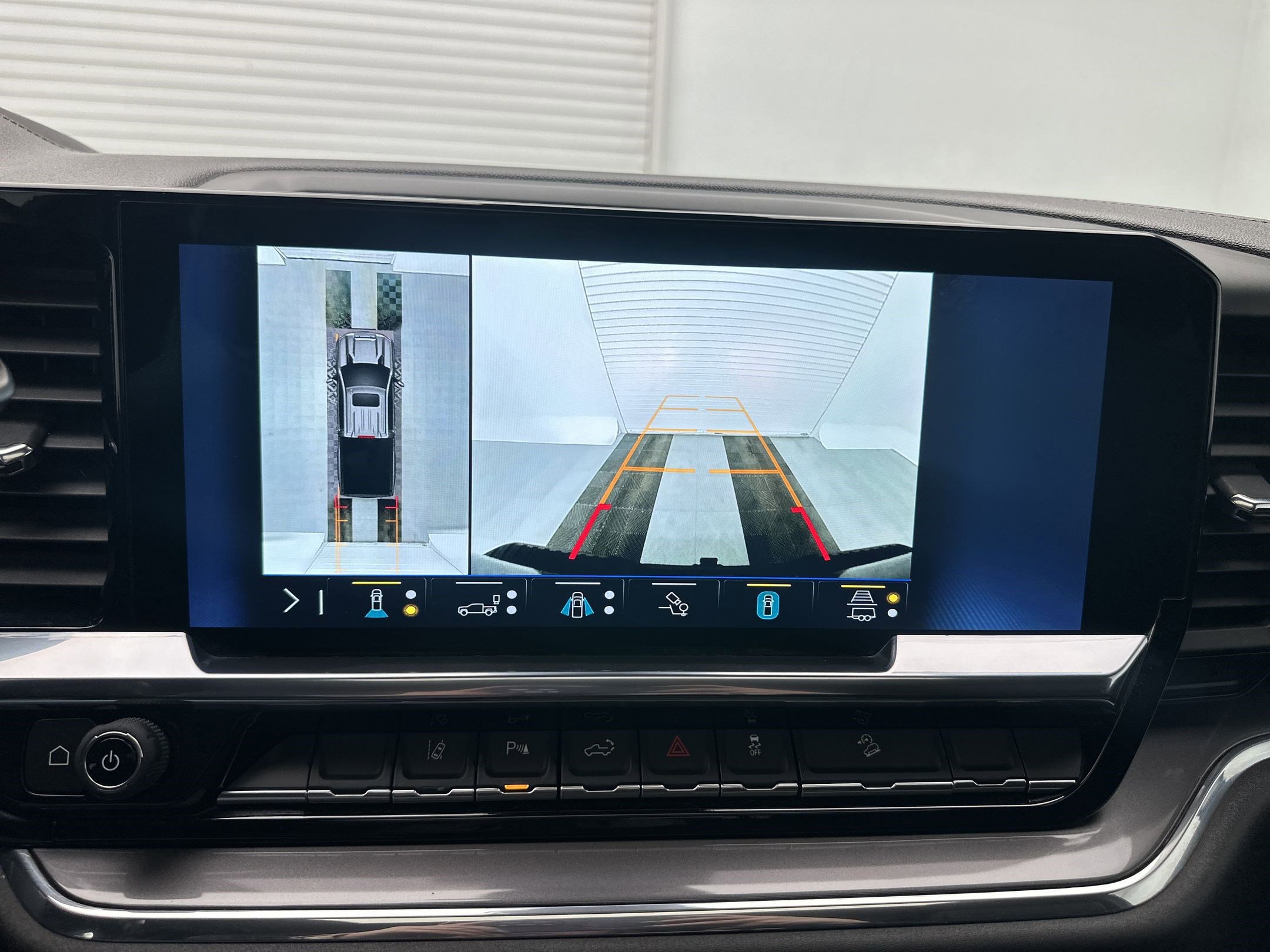 Certified 2024 Chevrolet Silverado 2500 High Country w/ Midnight Edition image 25