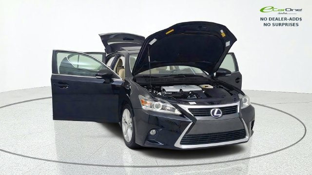 Used 2015 Lexus CT 200h w/ Navigation Package FWD image 12