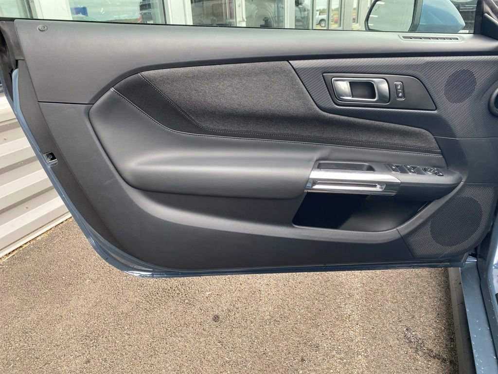 New 2025 Ford Mustang Convertible image 15