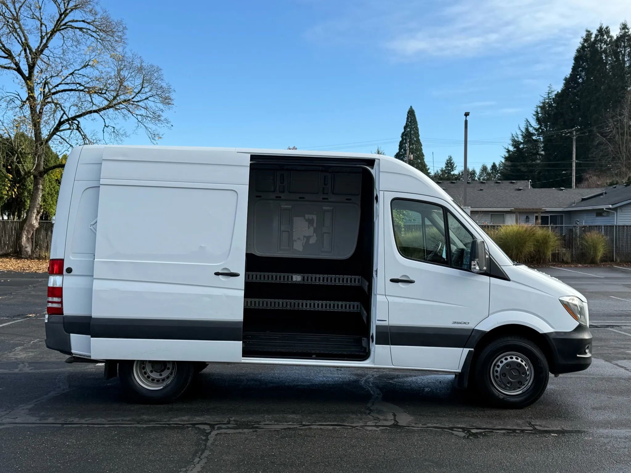 Used 2016 Mercedes-Benz Sprinter 3500 image 24