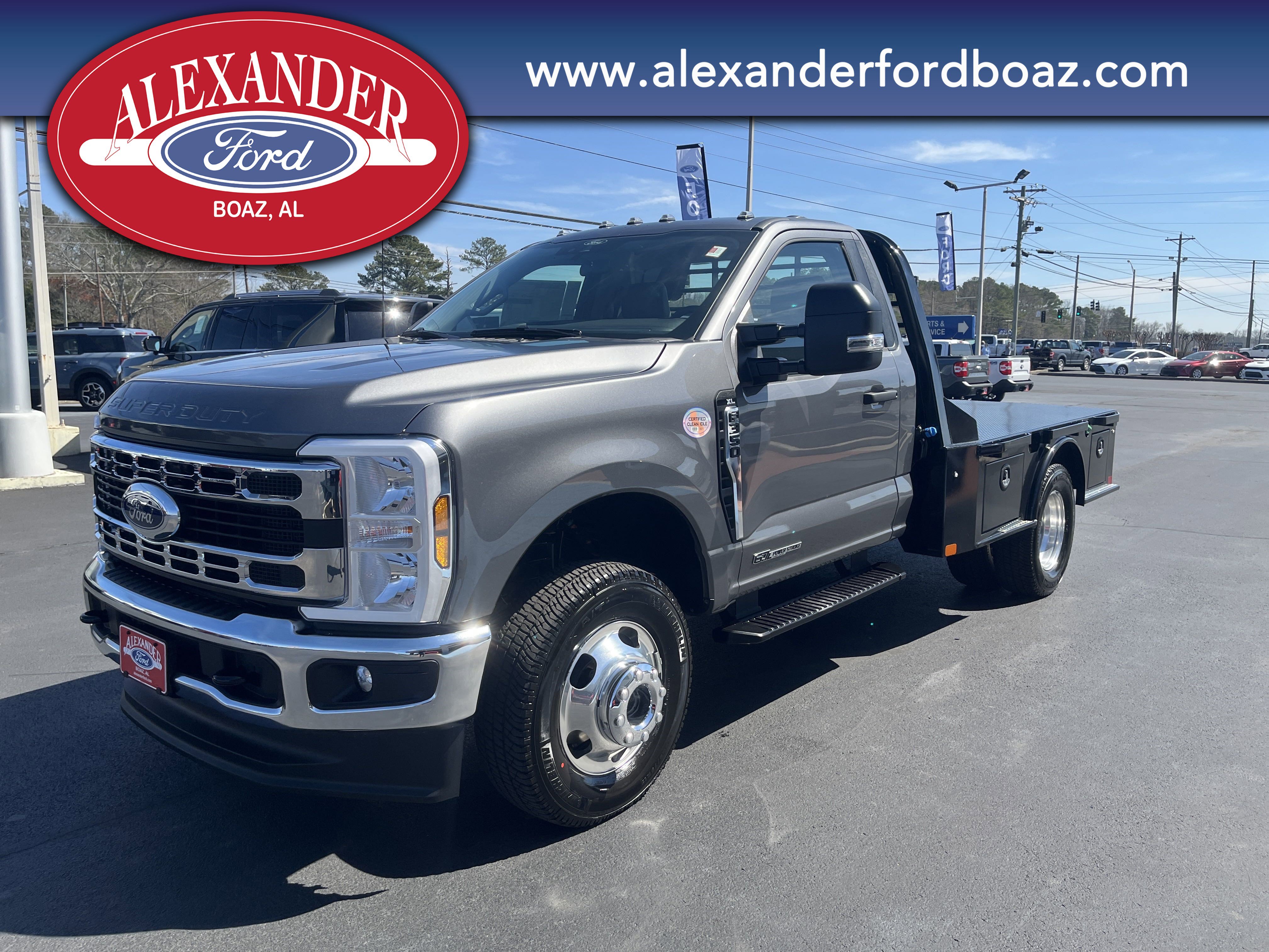 New 2025 Ford F350 XL w/ XL Chrome Package