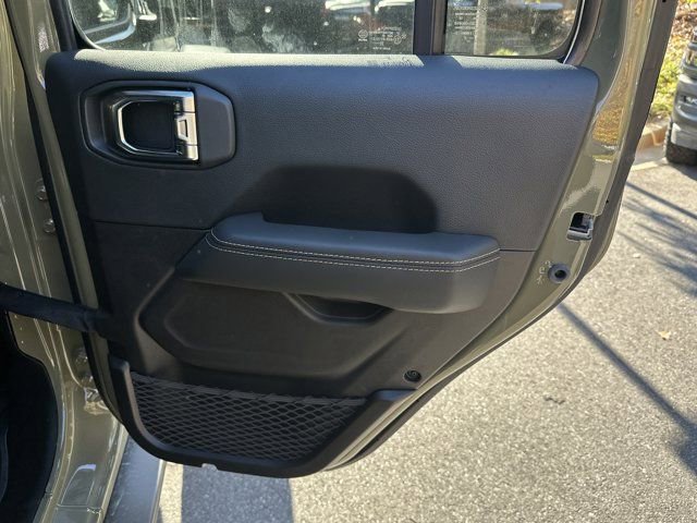 New 2025 Jeep Wrangler Unlimited Rubicon 392 image 16