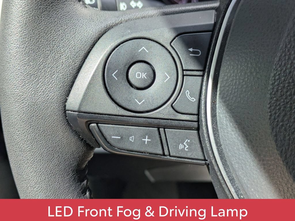 Used 2023 Toyota RAV4 XLE Premium AWD/4WD image 17