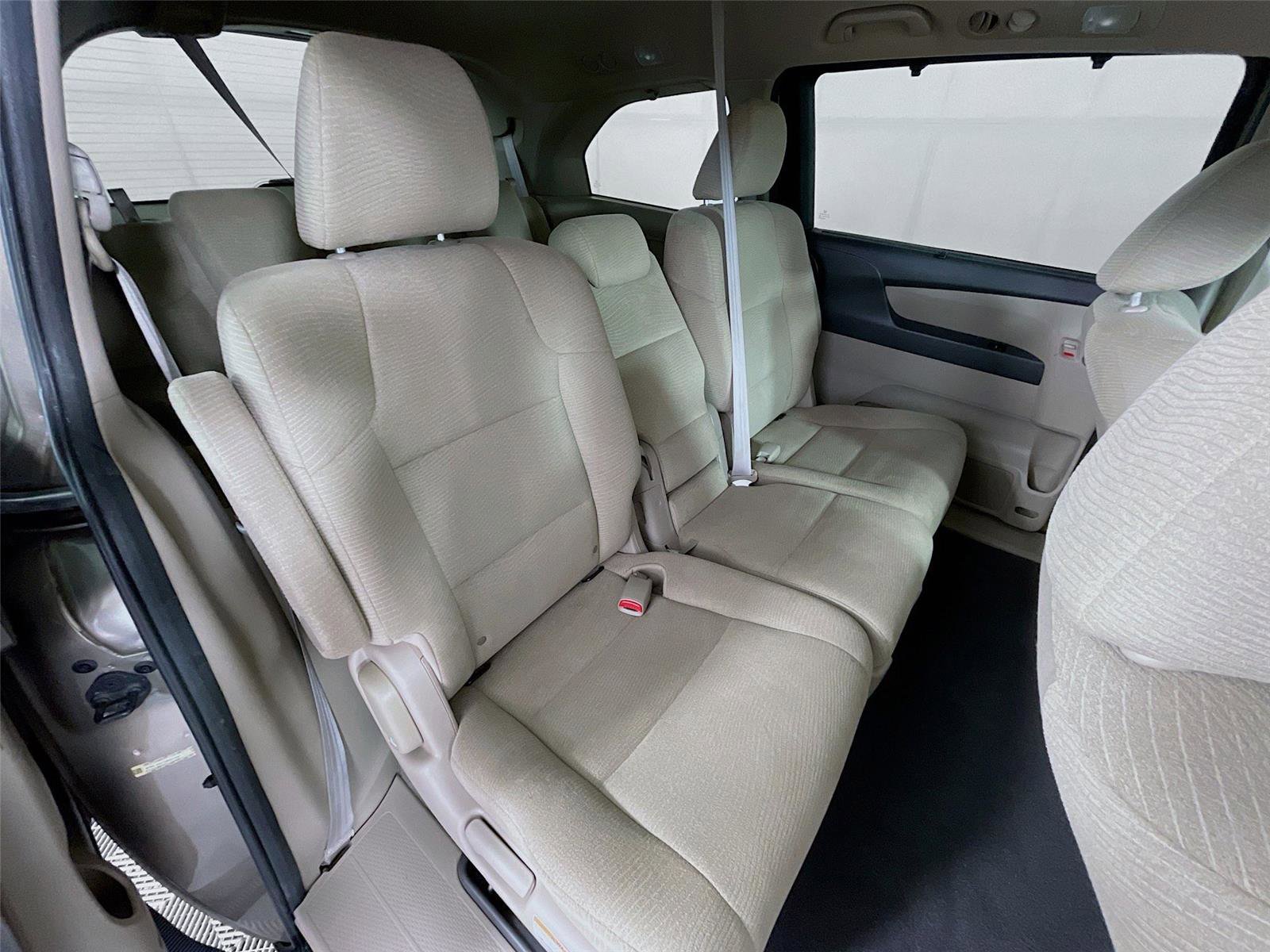 Used 2013 Honda Odyssey EX image 29