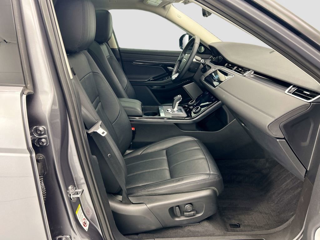 Used 2020 Land Rover Range Rover Evoque SE image 19