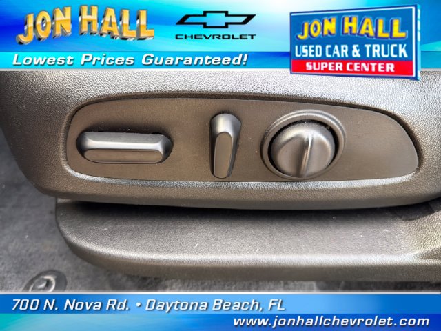 Used 2020 Chevrolet Traverse RS w/ LPO, Floor Liner Package FWD image 17