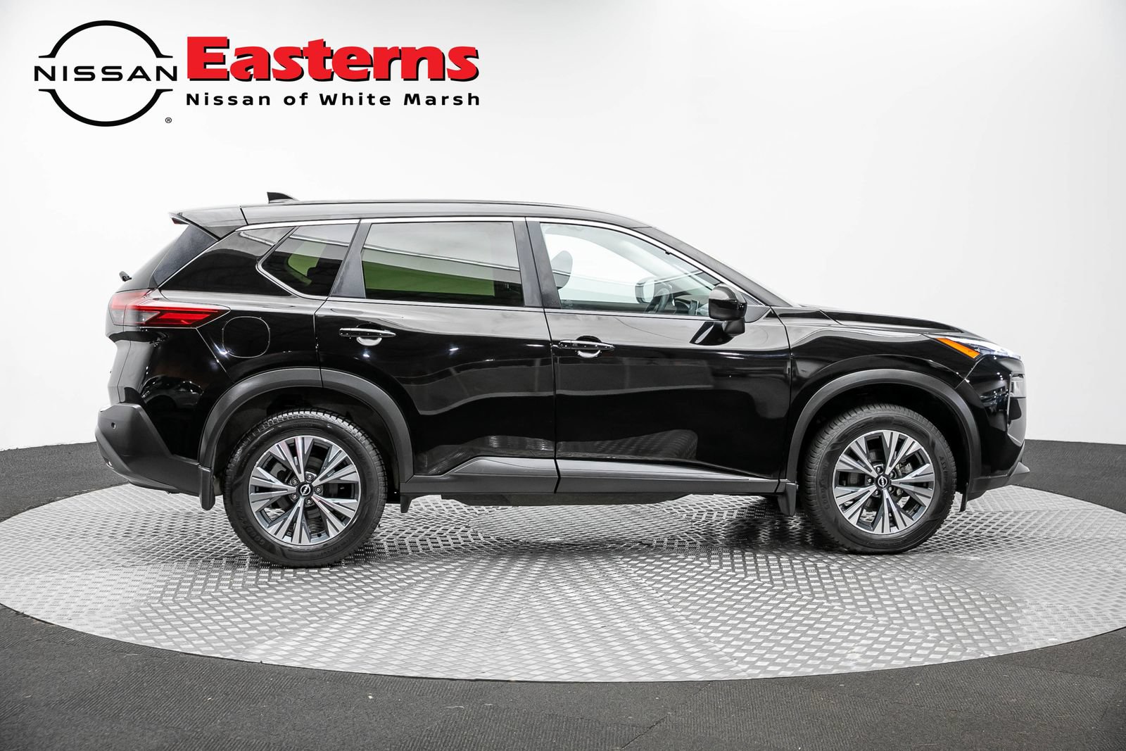 Used 2023 Nissan Rogue SV AWD/4WD image 4