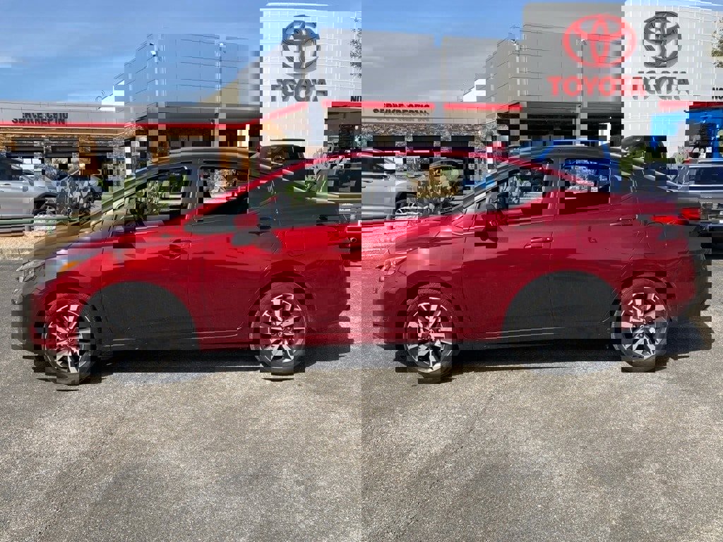 Used 2025 Nissan Versa SV image 6