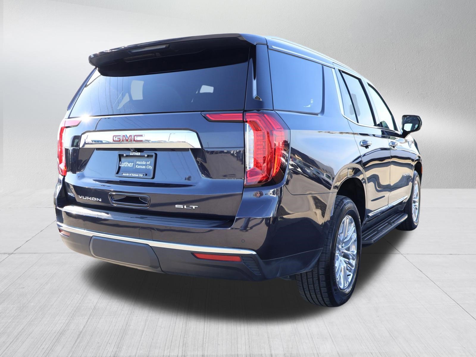 Used 2024 GMC Yukon SLT image 7