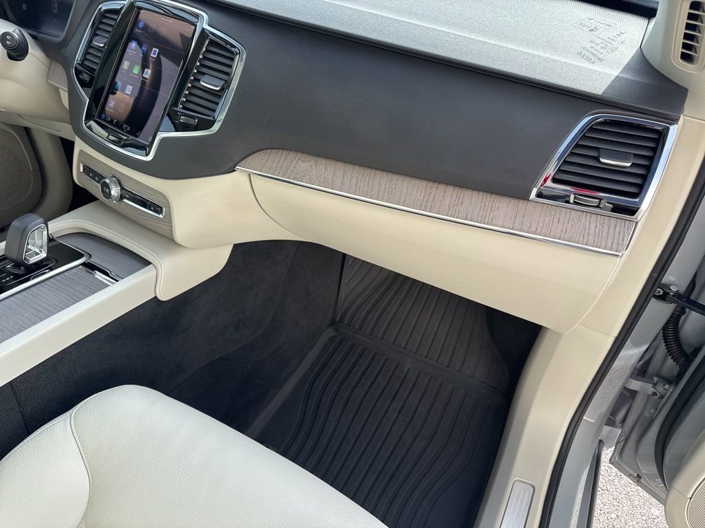Used 2024 Volvo XC90 B5 Plus image 35