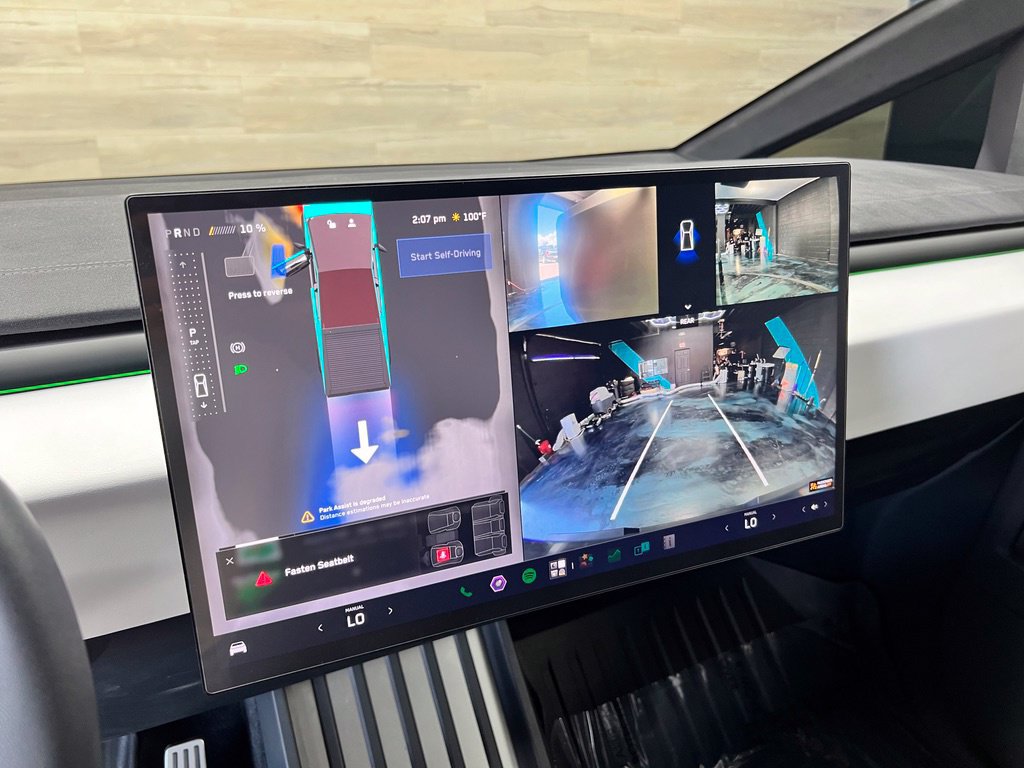 Used 2024 Tesla Cybertruck Cyberbeast AWD/4WD image 14