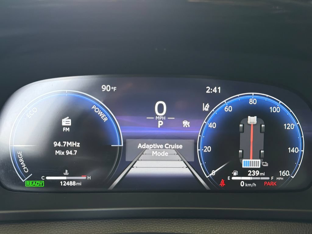 Used 2025 Toyota Crown AWD/4WD image 23