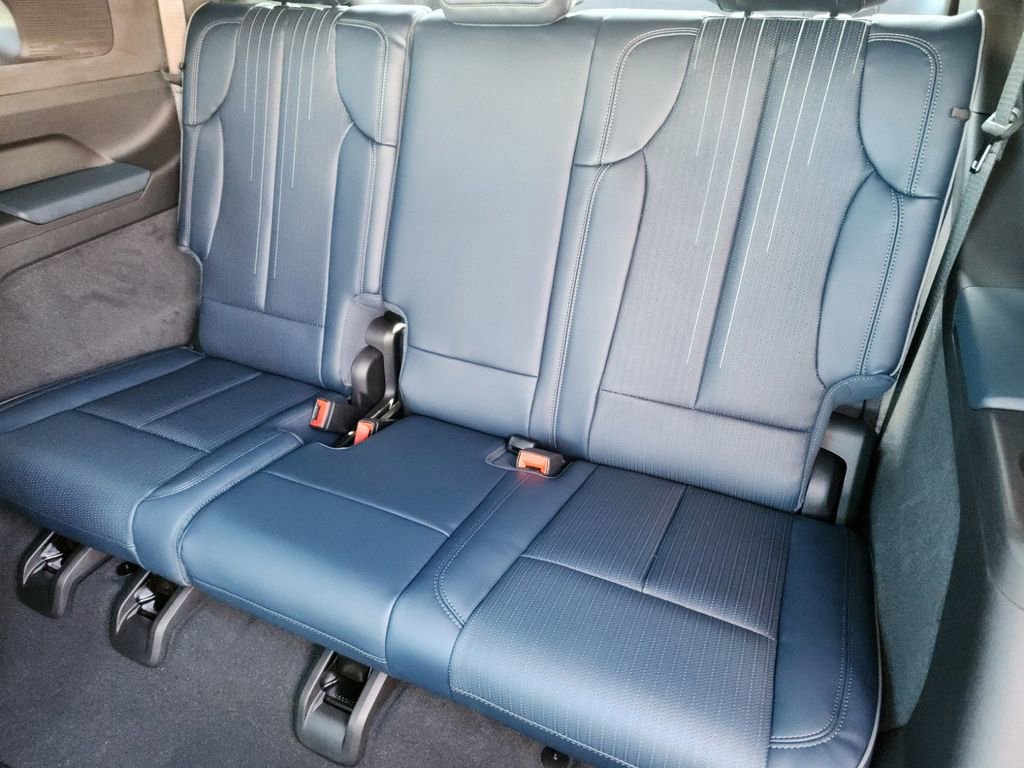 New 2025 Cadillac Escalade IQ Luxury 2 AWD/4WD image 21