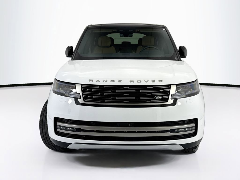 Certified 2025 Land Rover Range Rover SE AWD/4WD image 2