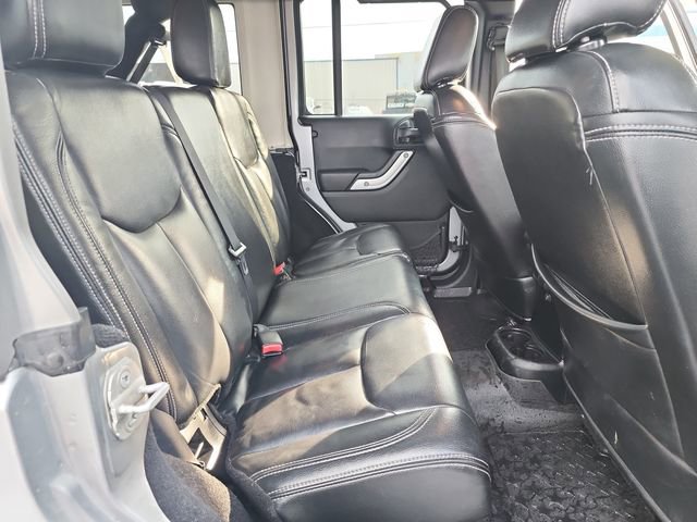 Used 2014 Jeep Wrangler Unlimited Sahara w/ Max Tow Package image 10