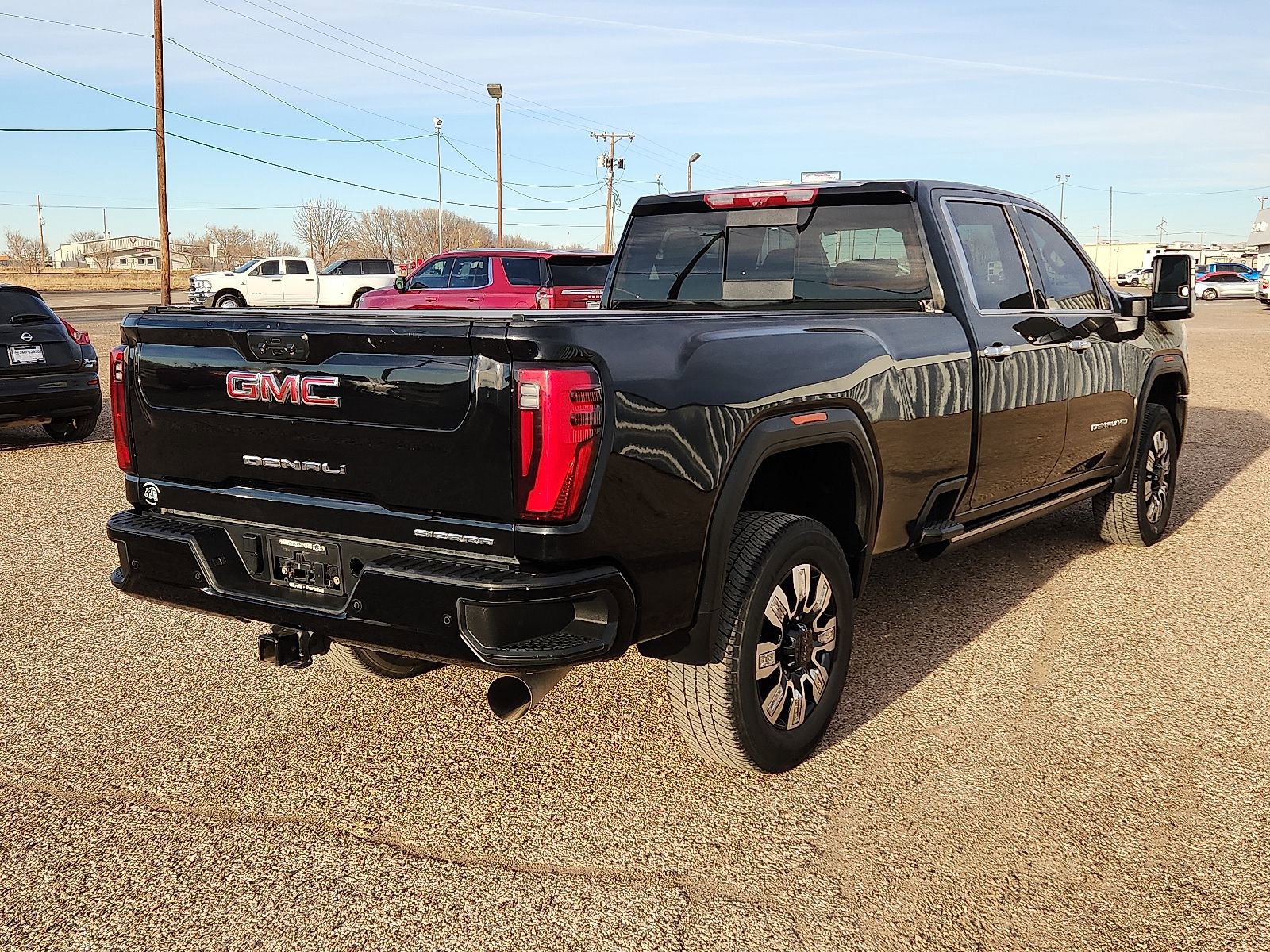 Used 2024 GMC Sierra 3500 Denali w/ Technology Package image 4