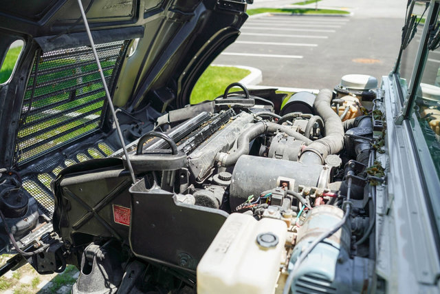 Used 1995 HUMMER H1 4-Door Wagon image 15