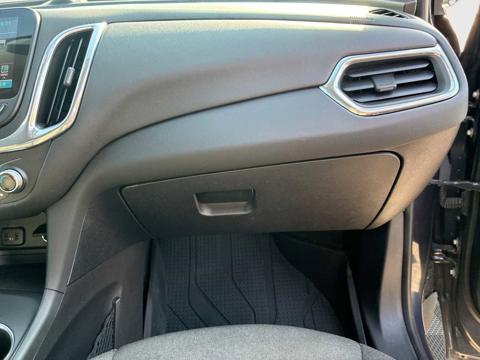 Used 2018 Chevrolet Equinox LT image 29