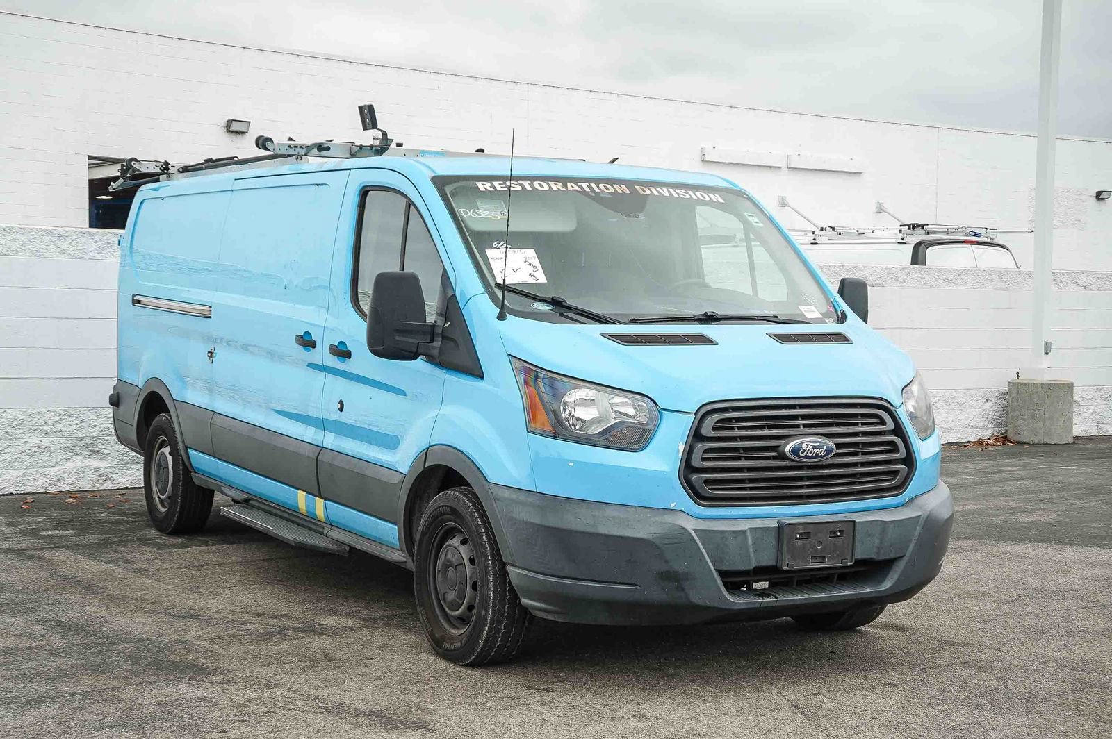 Used 2017 Ford Transit 150 148 Low Roof RWD image 3