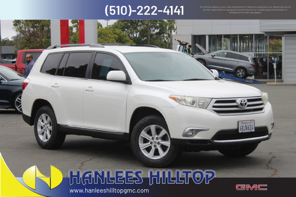 Used 2012 Toyota Highlander FWD w/ Tech Pkg