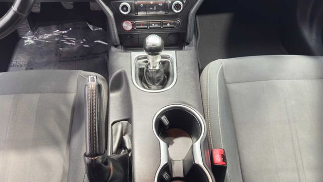 Used 2019 Ford Mustang GT w/ Black Accent Package RWD image 24