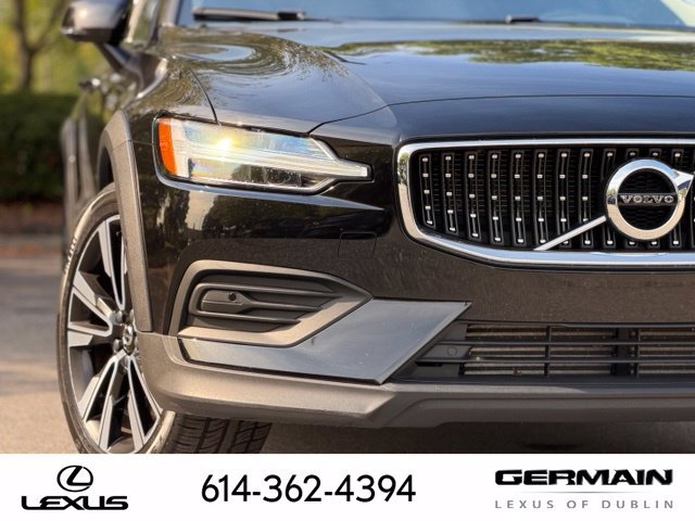 Used 2020 Volvo V60 T5 Cross Country AWD/4WD image 5