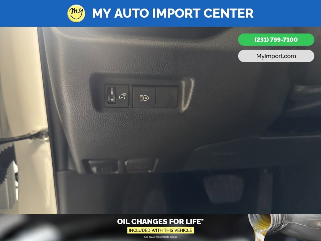 Used 2024 Toyota RAV4 Adventure image 14