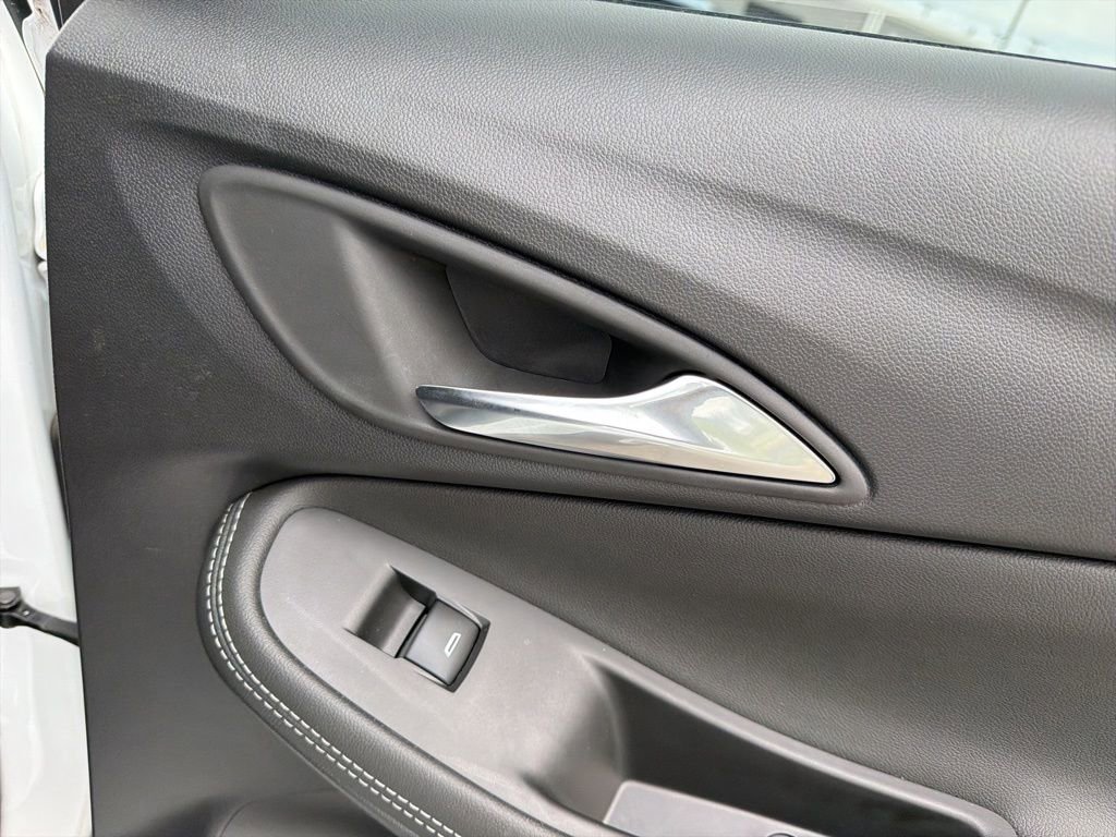 Used 2024 Buick Encore GX Preferred FWD image 26